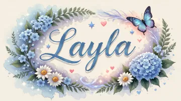 Layla horizontal diseño 4 - Composición magica con nombre en letra cursiva azul, rodeado de hortensias azules, margaritas blancas y delicadas flores silvestres, enmarcado por suaves remolinos de agua, mariposas azules y destellos estelares sobre un fondo etéreo y romántico.
