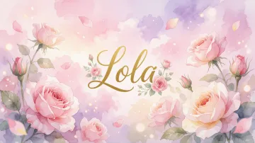 Lola horizontal diseño 10 - Diseño estilo acuarela con un fondo etéreo y texturizado en nubes de tonos rosa pastel y lila suave. Presenta composiciones de rosas abiertas y capullos en los bordes inferior y superior, con pétalos cayendo delicadamente. Incorpora destellos de luz cálida (efecto bokeh) y, en el centro, resalta una tipografía elegante, cursiva y fluida en color dorado.