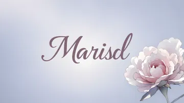 Marisol horizontal diseño 5 - Nombre en elegante tipografía cursiva caligráfica en tono lavanda, sobre fondo acuarela de cielo nublado en tonos pastel (azul, blanco, lavanda), decorado con rosa en acuarela de pétalos rosa pálido, blanco crema y lilas suaves con hojas en gris-verde.