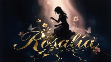 Rosalia horizontal diseño 6 - Composición de ilustración semirrealista cinematográfica con silueta femenina tejiendo un hilo dorado de luz sobre un suelo oscuro fracturado al estilo Kintsugi, donde el nombre resalta en un prominente guión caligráfico dorado que emerge de las grietas, rodeado de flores blancas, mariposas y un fondo degradado de azules profundos iluminado por una luz celestial en tonos melocotón y crema, con una frase de aliento en tipografía blanca en la parte inferior.