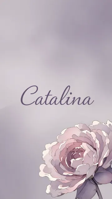 Catalina diseño 5 - Nombre en elegante tipografía cursiva caligráfica en tono lavanda, sobre fondo acuarela de cielo nublado en tonos pastel (azul, blanco, lavanda), decorado con rosa en acuarela de pétalos rosa pálido, blanco crema y lilas suaves con hojas en gris-verde.
