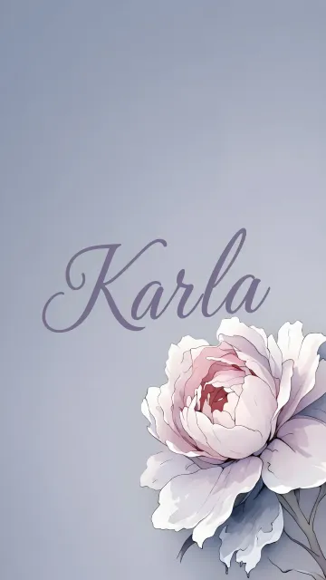 Karla diseño 5 - Nombre en elegante tipografía cursiva caligráfica en tono lavanda, sobre fondo acuarela de cielo nublado en tonos pastel (azul, blanco, lavanda), decorado con rosa en acuarela de pétalos rosa pálido, blanco crema y lilas suaves con hojas en gris-verde.
